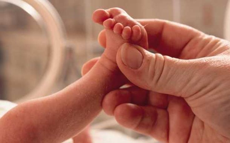 Εγκατέλειψαν βρέφος έξω από νηπιαγωγείο στο Μαρούσι